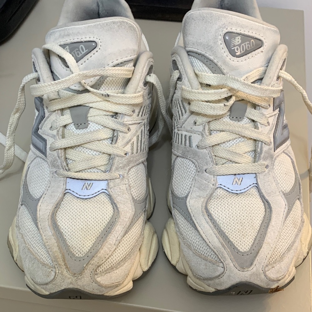 New Balance White and Gray Sneakers